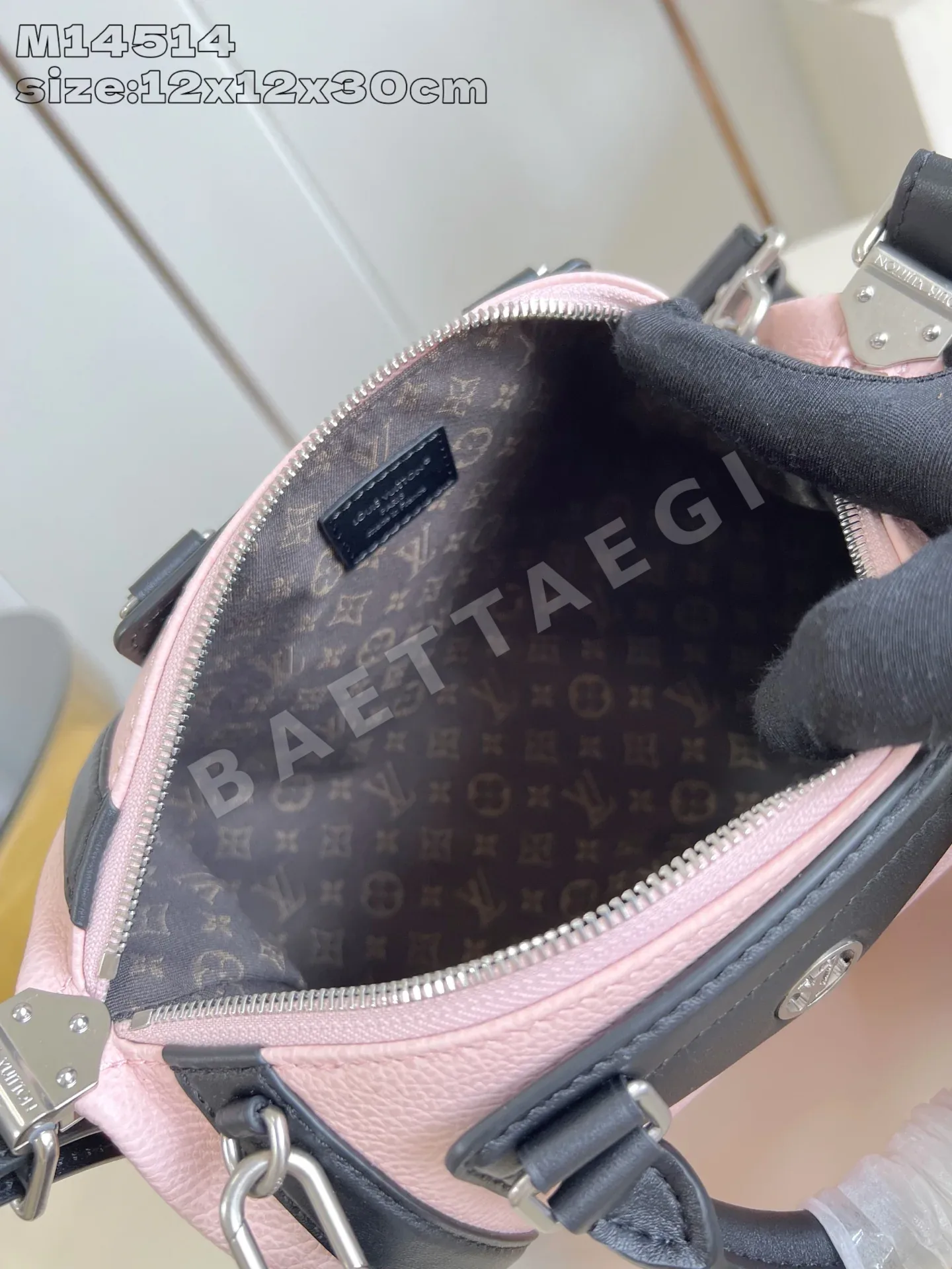 루이비통 LV 바이커 스몰 핸드백 M14514 상세 이미지 8