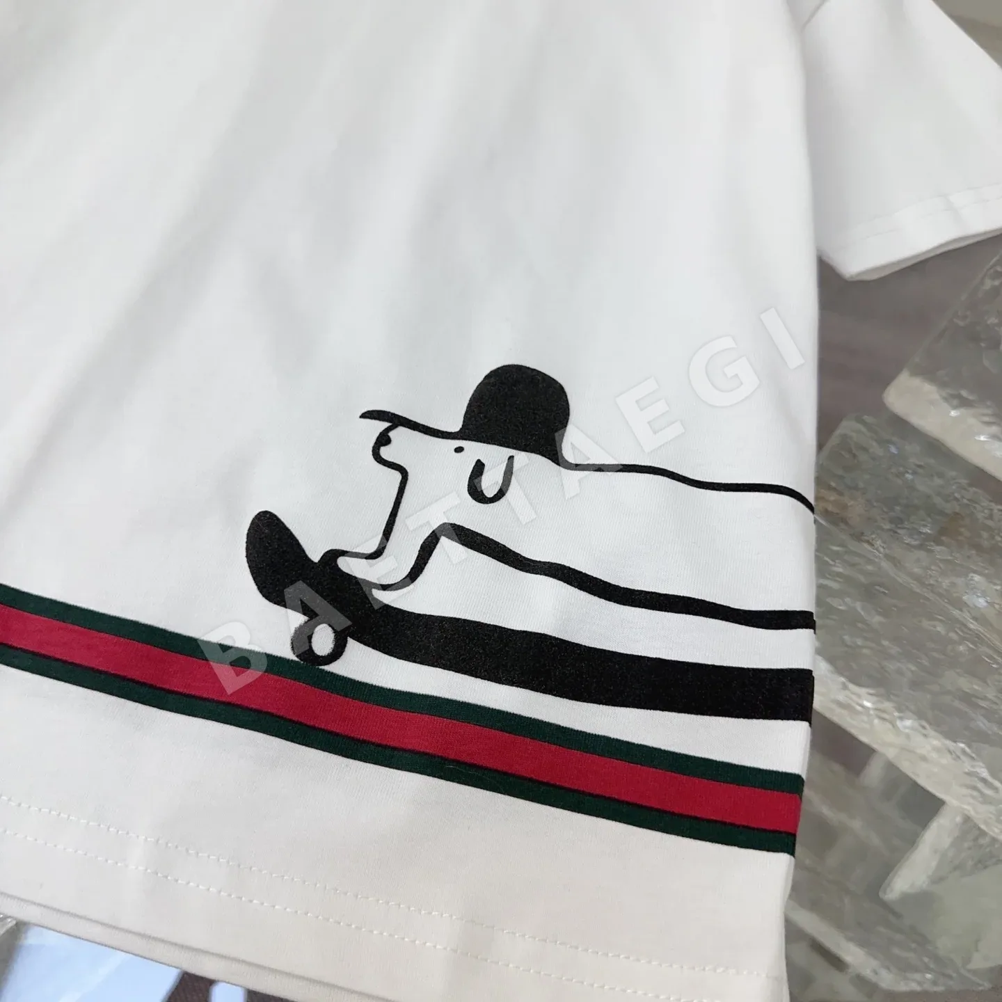 구찌 GU 2026 早春子供用新作半袖Tシャツ、フロッキープリントとオリジナル品質、230gヘビーウェイト生地 Gucci 상세 이미지 6