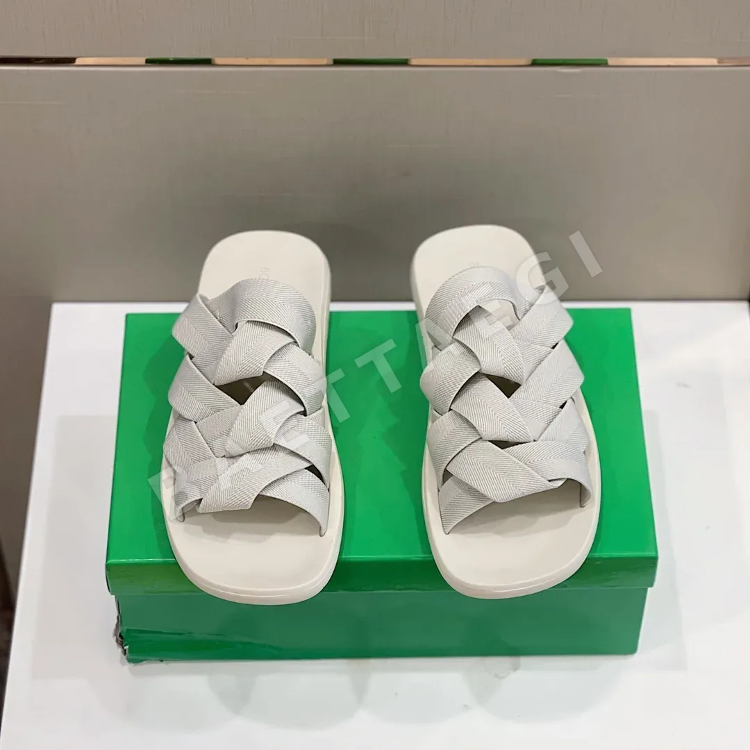 보테가베네타 뉴우븐 남성 슬리퍼 152447