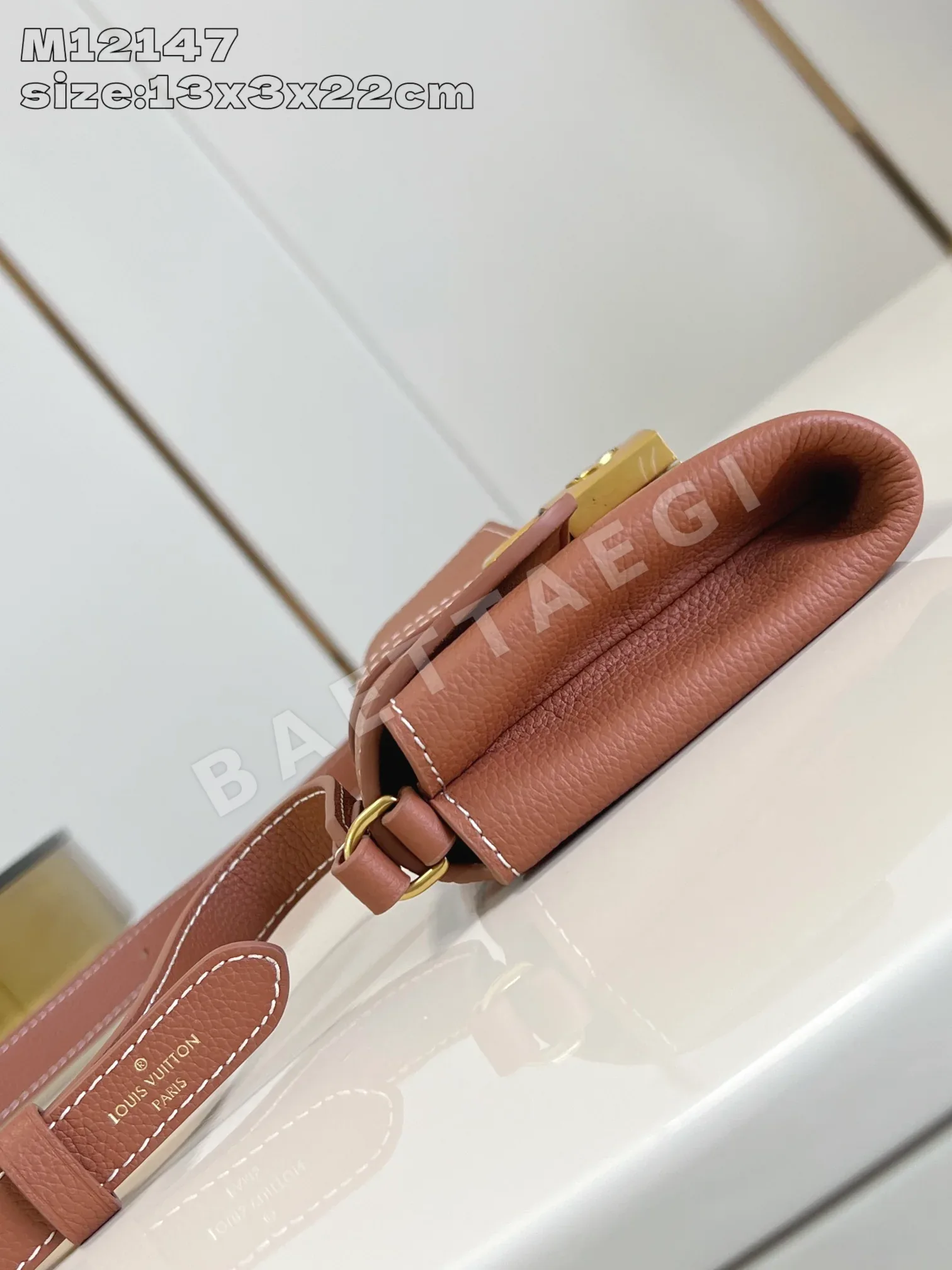 루이비통 M12147 브라운 핸드백 상세 이미지 3