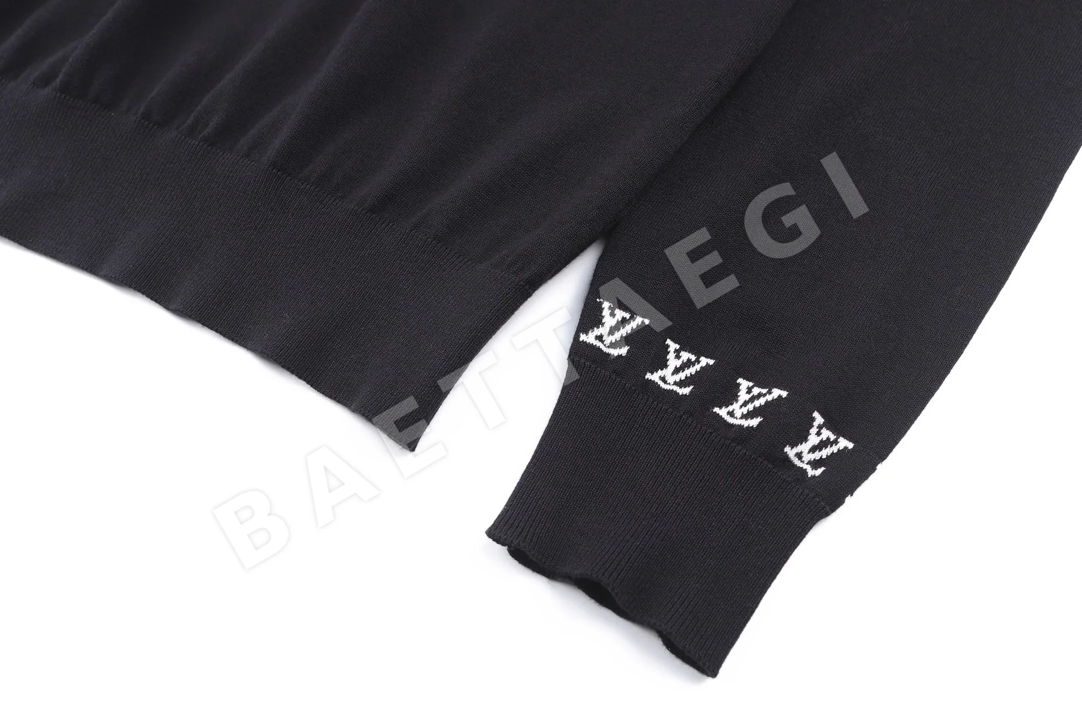 루이비통 자카드 로고 코튼 크루넥 스웨터 상세 이미지 7