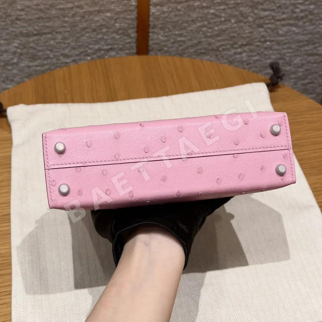 에르메스 미니 켈리 2 타조 가죽 가방 상세 이미지 5