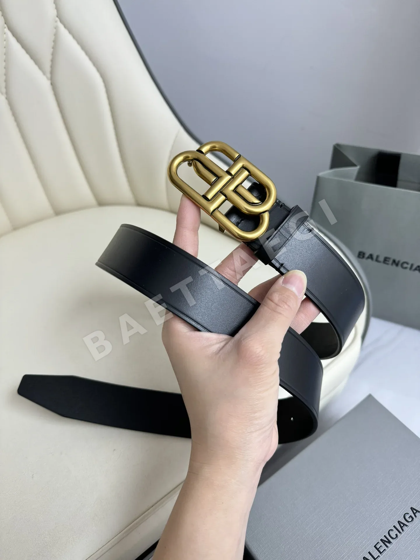 발렌시아가 송아지가죽 황동 장식 벨트 상세 이미지 3