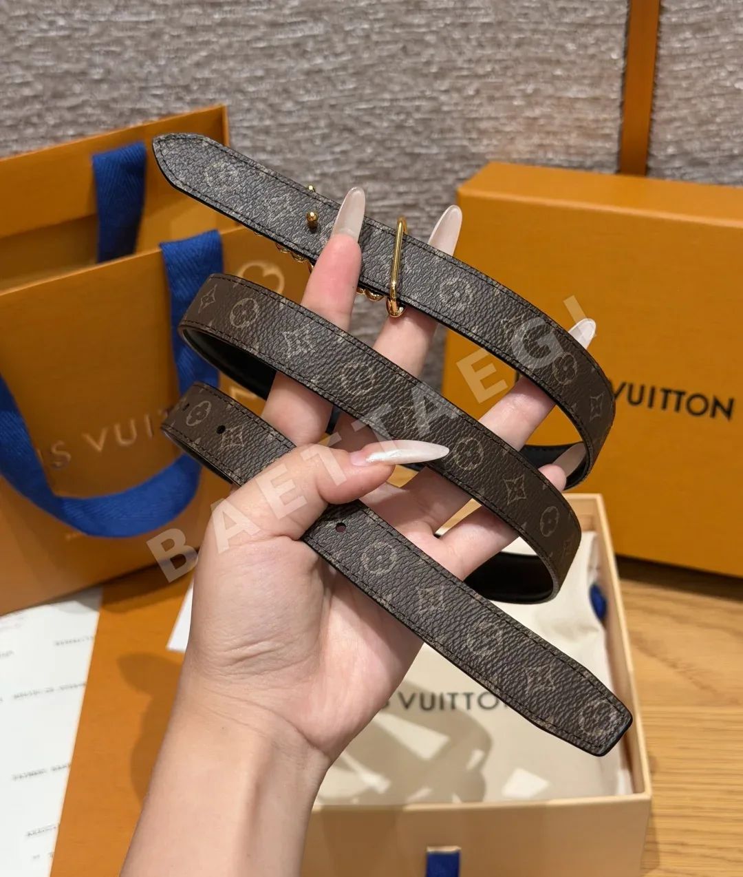 루이비통 스크립트 20mm 리버시블 벨트 상세 이미지 4