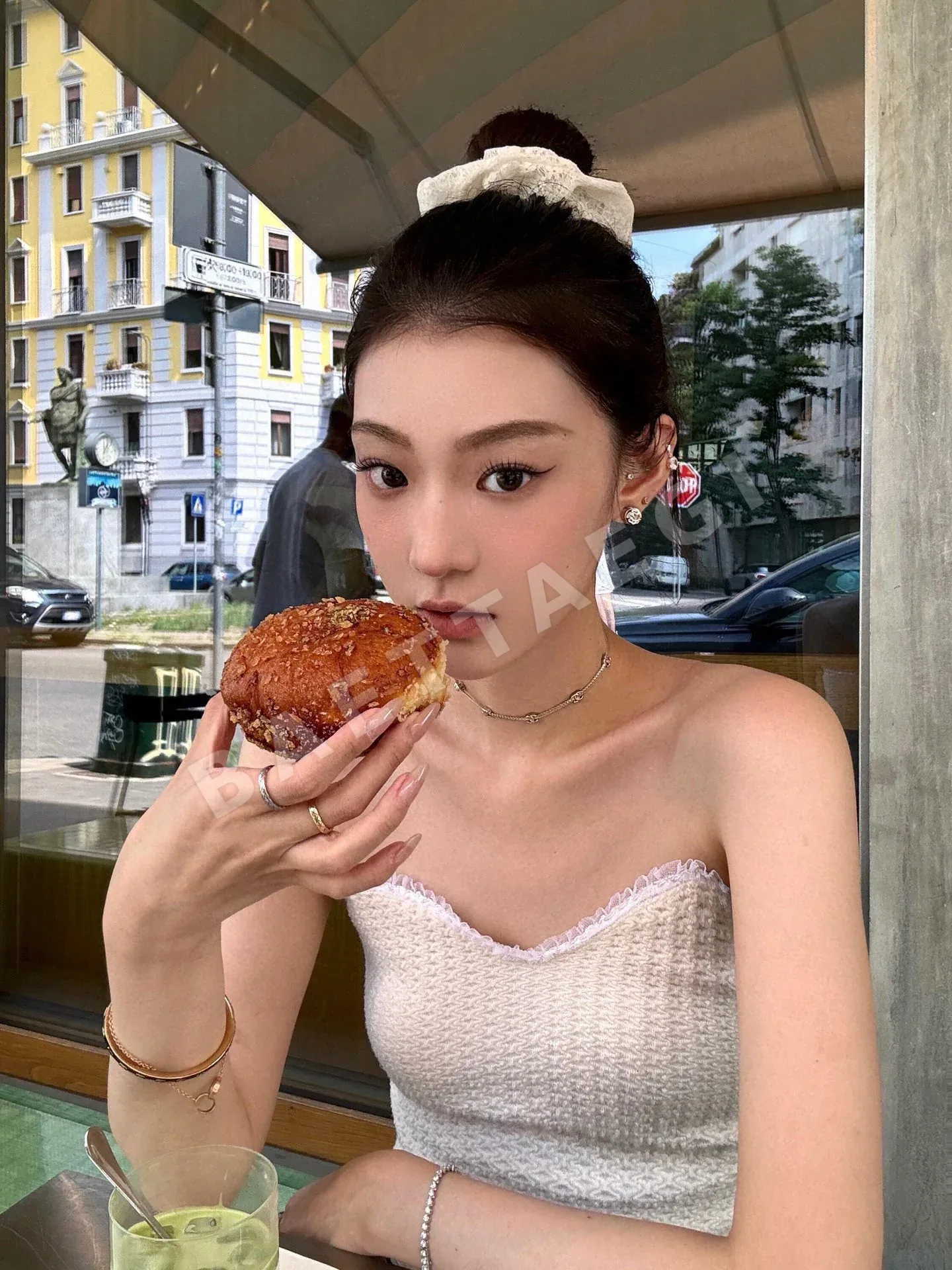 샤넬 더블 C 장식 귀걸이 상세 이미지 9