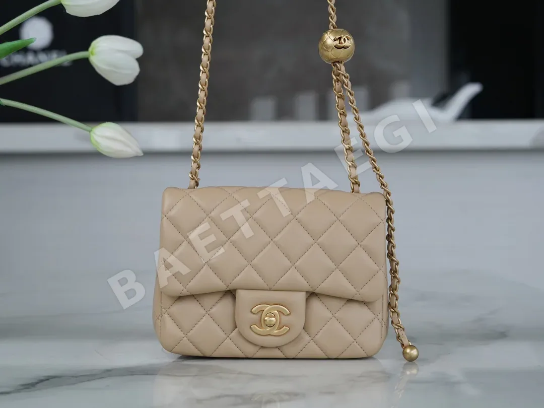 샤넬 메탈릭 볼 스퀘어 호보백 베이지 가방 23 K 상세 이미지 2