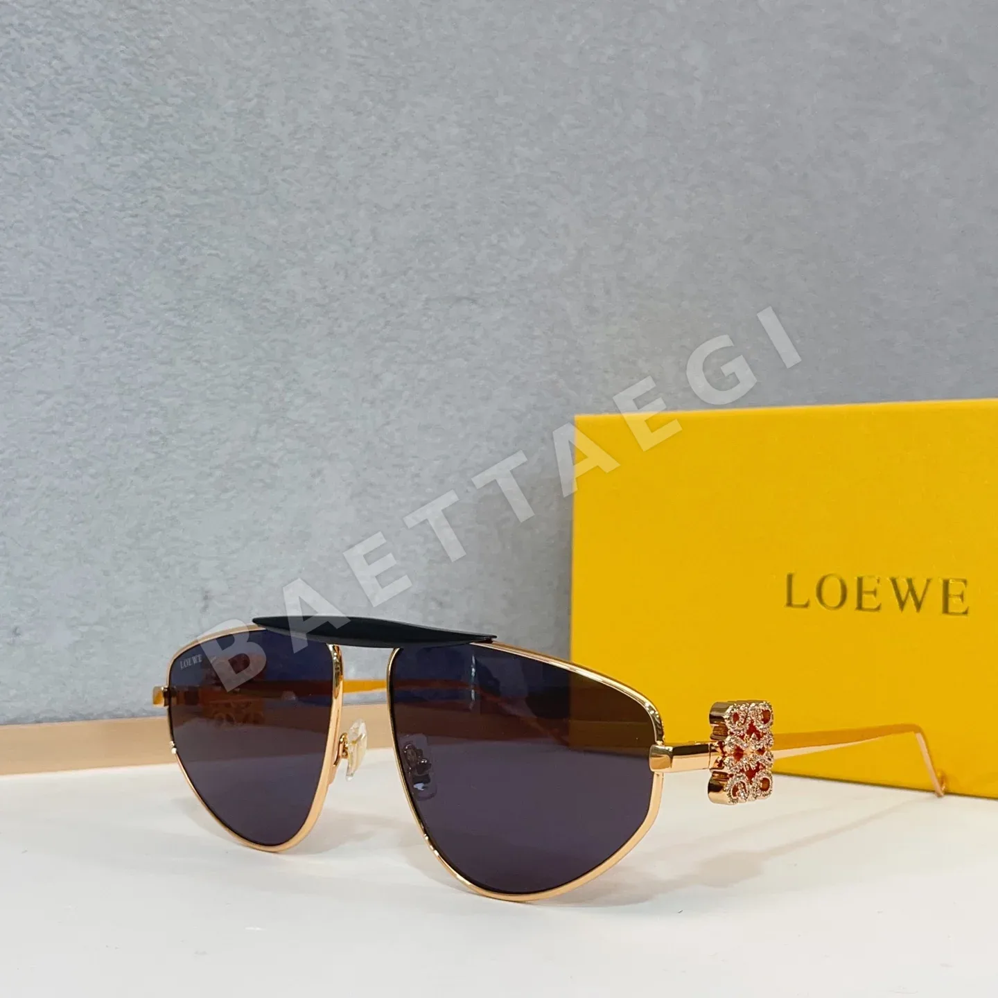 로에베 LW1735 LS 선글라스 상세 이미지 2