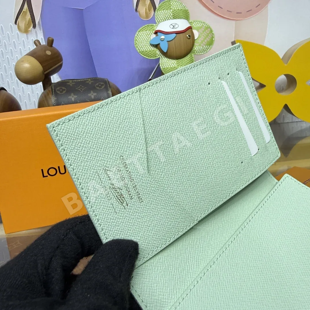 루이비통 모노그램 오리진 캔버스 패스포트 홀더 지갑 상세 이미지 6