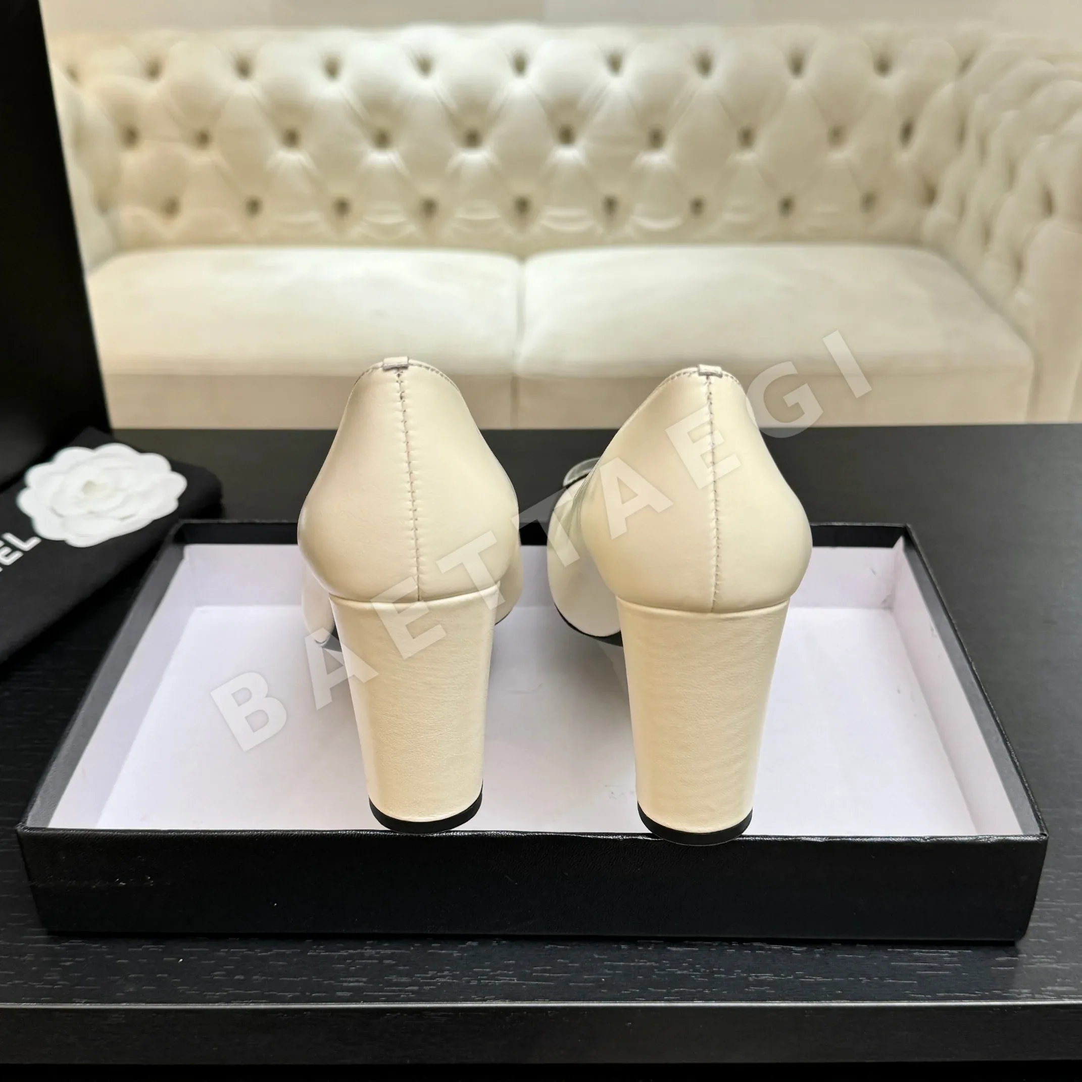 샤넬 더블 C 스티치 스퀘어 토 여성 신발 상세 이미지 8