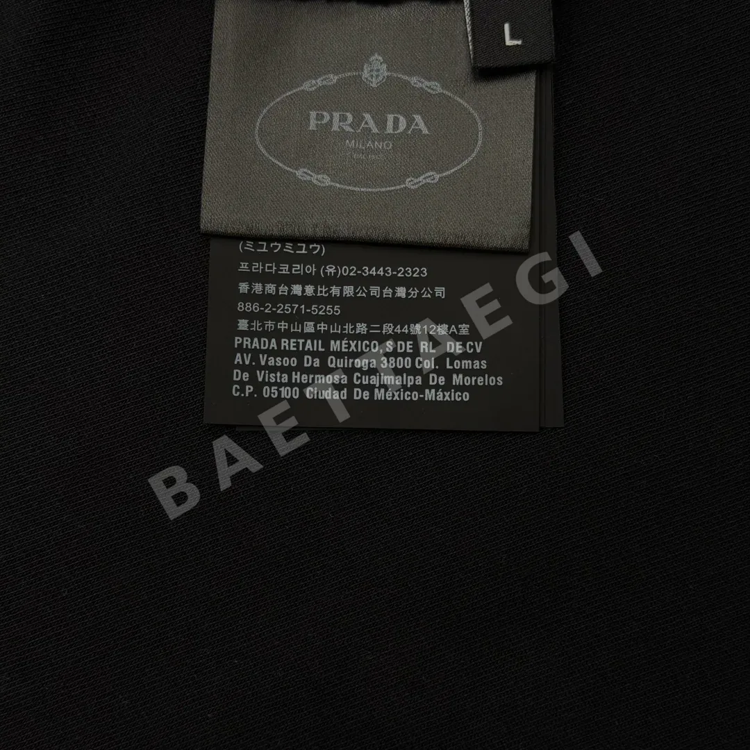 프라다 자수 로고 면 크루넥 남성 반팔 티셔츠 상세 이미지 9