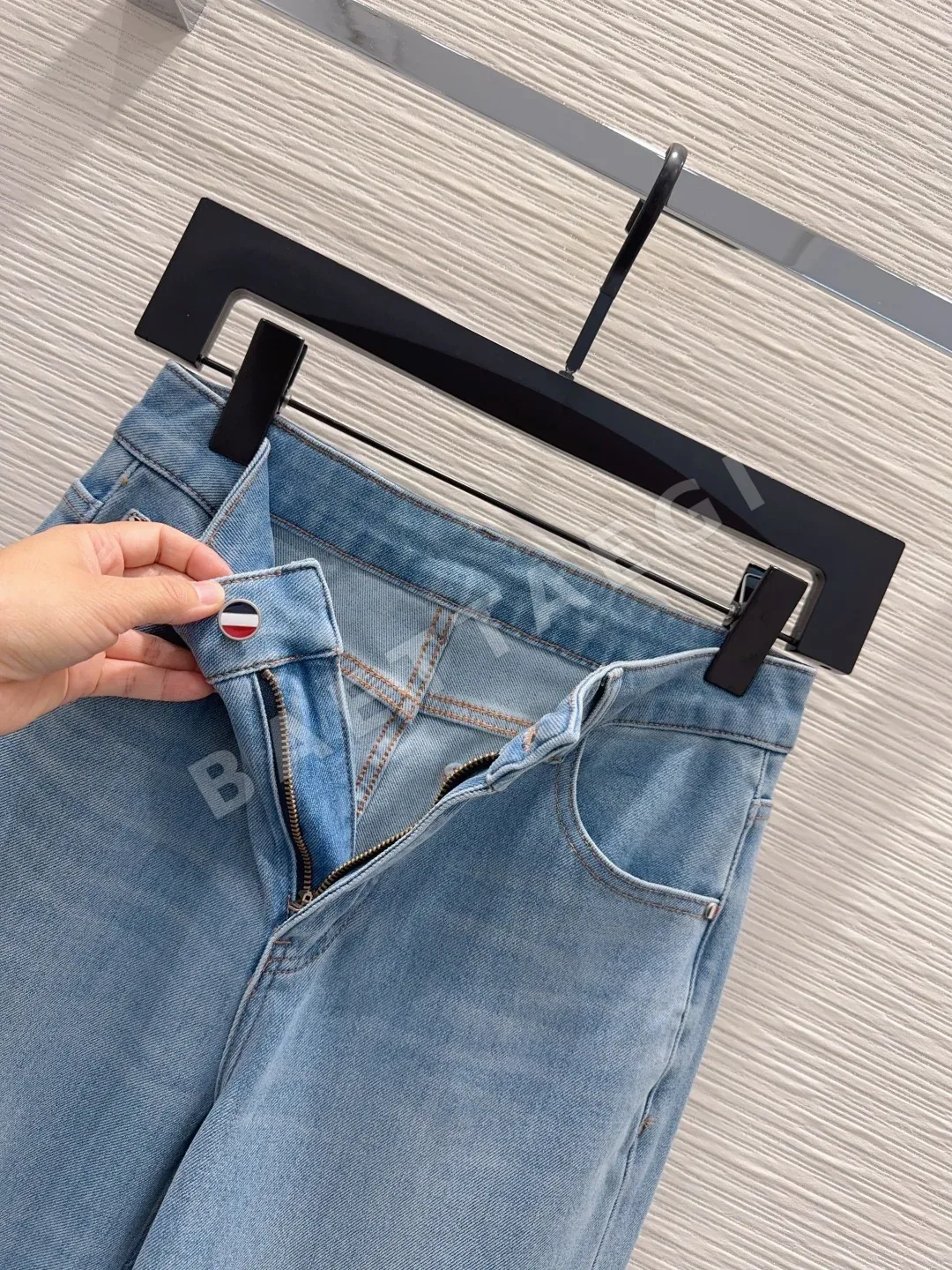 톰브라운 여성 입체 재단 슬림 바지 상세 이미지 4