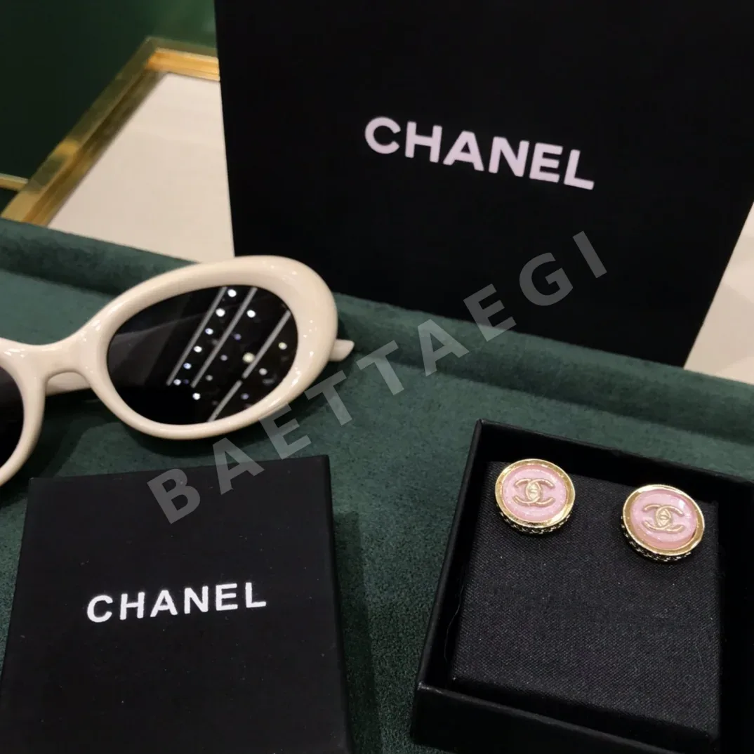 샤넬 귀걸이 69052 Chanel Earrings 상세 이미지 1