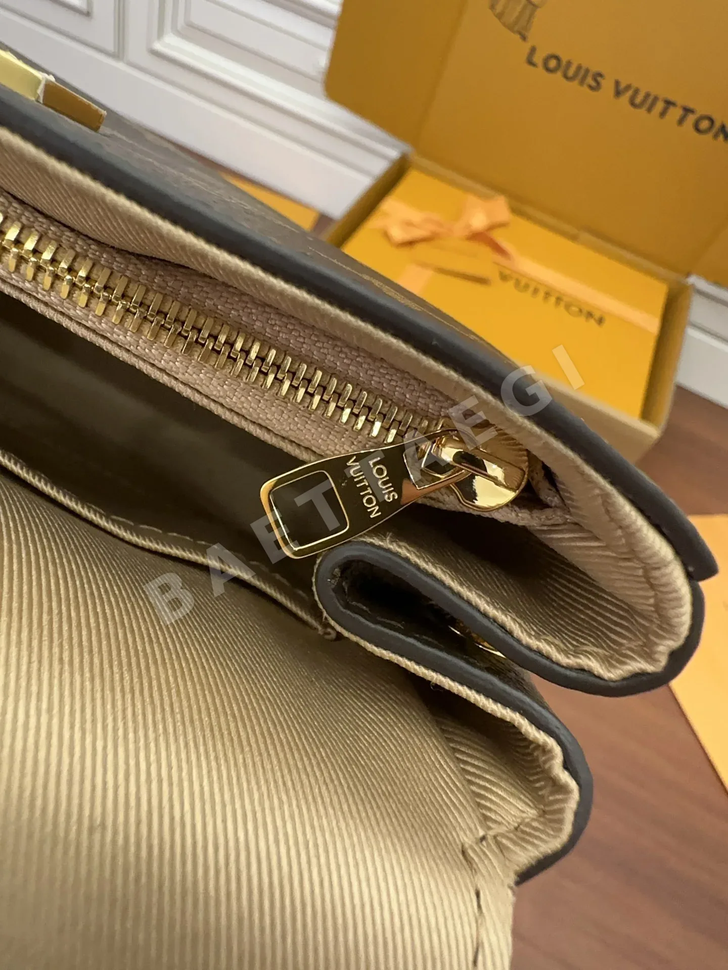 루이비통 M46055 가죽 가방 상세 이미지 6