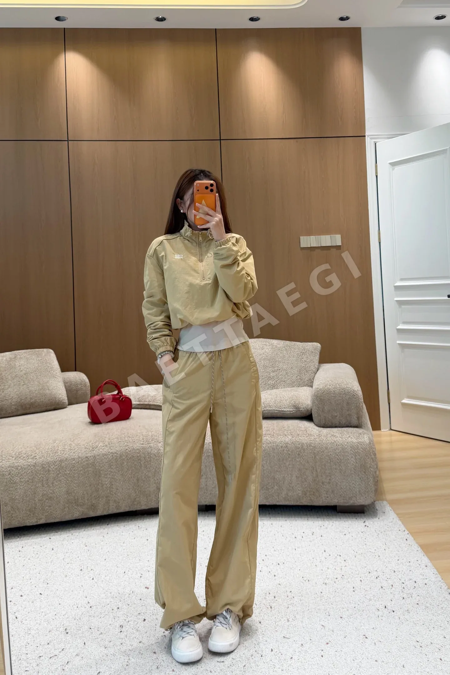 미우미우 패치워크 하프 집업 탑 드로스트링 팬츠 세트 상세 이미지 2