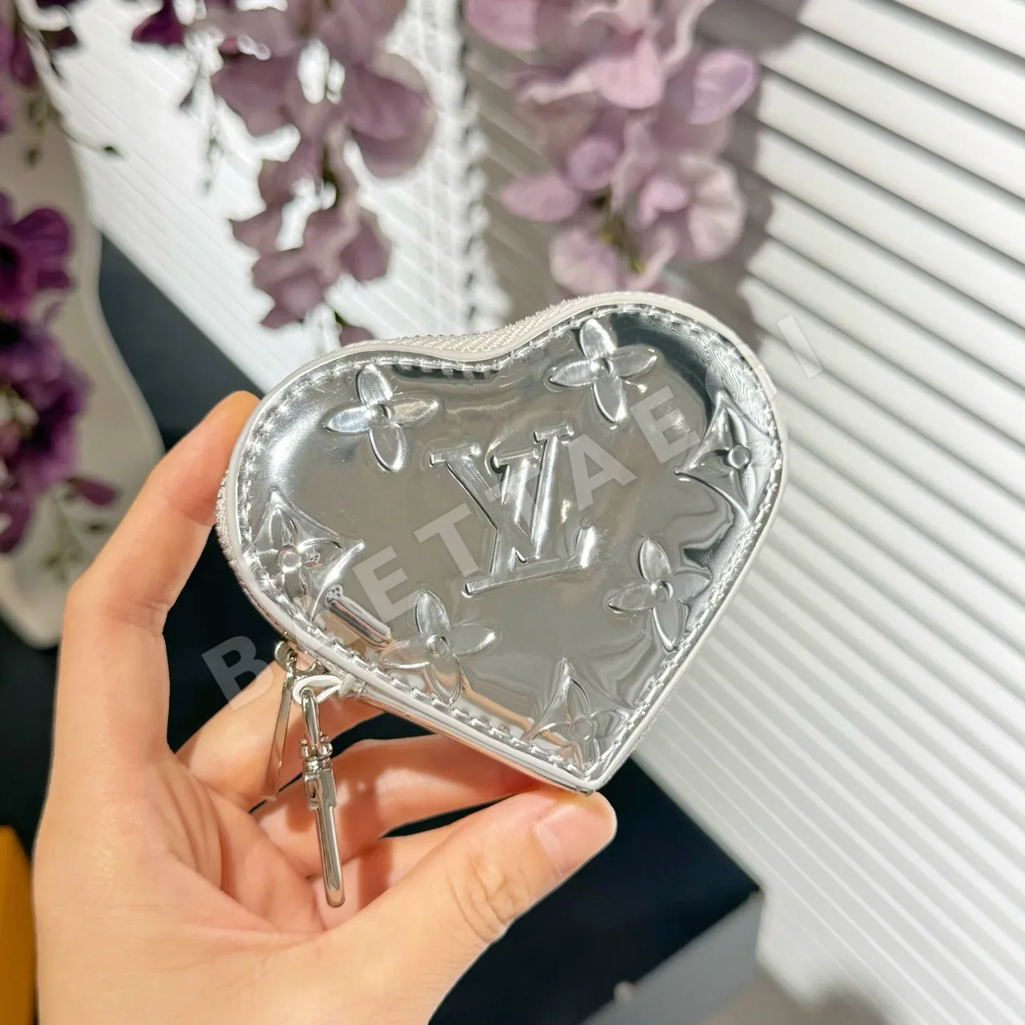 루이비통 LV 루이베어 하트 키링 상세 이미지 2