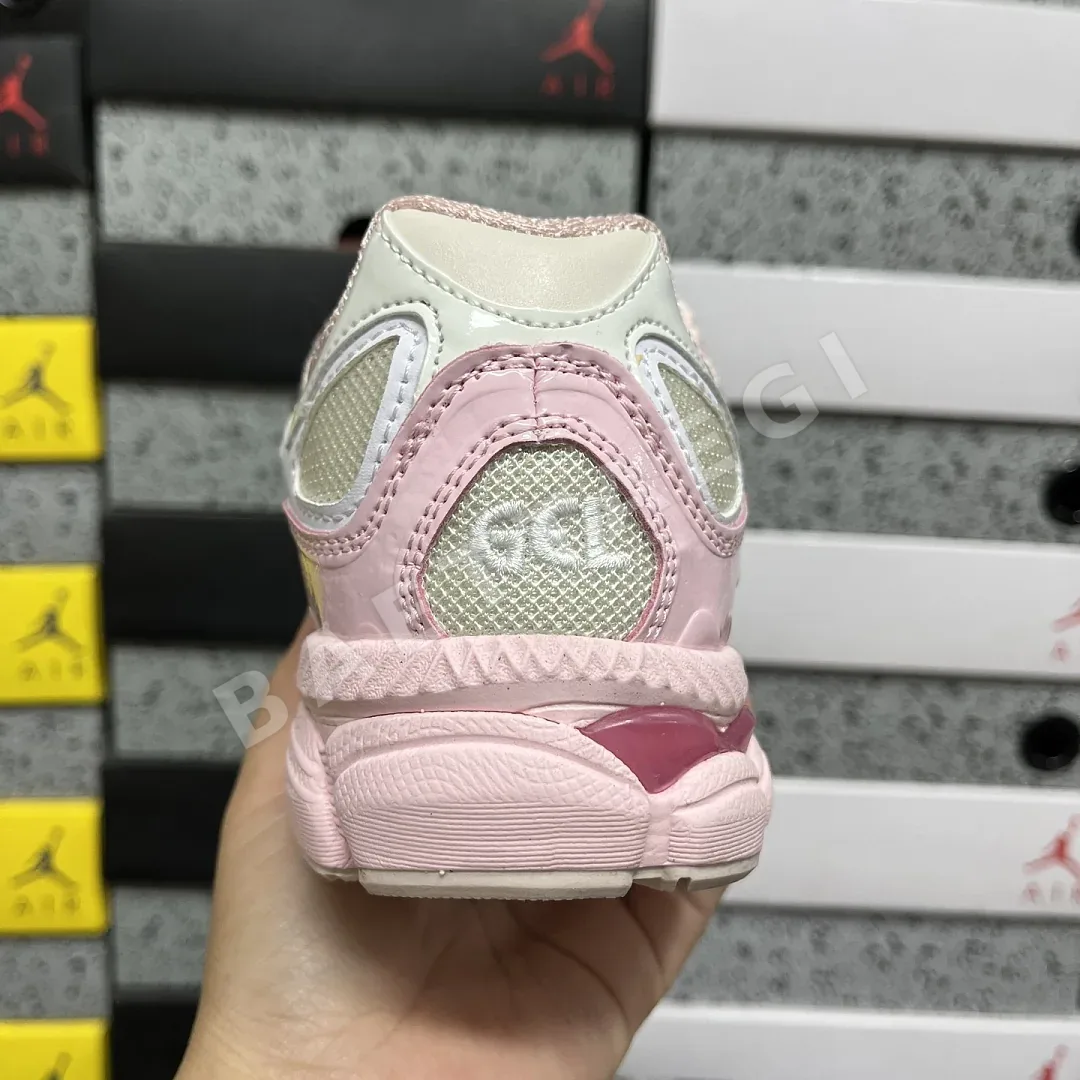 아식스 [RT] 젤 NYC 1203A571-100 200367 Asics Gel-NYC Kicki Yang Zhang Pink Cream 상세 이미지 5