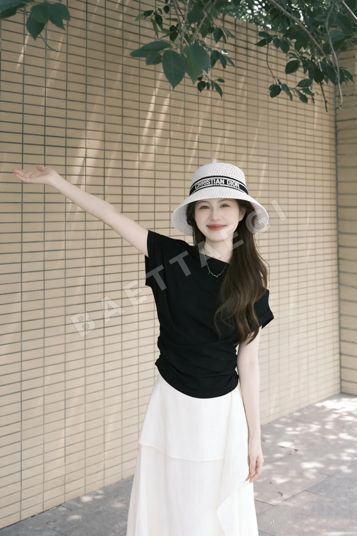 디올 웨빙 버킷 햇 133627