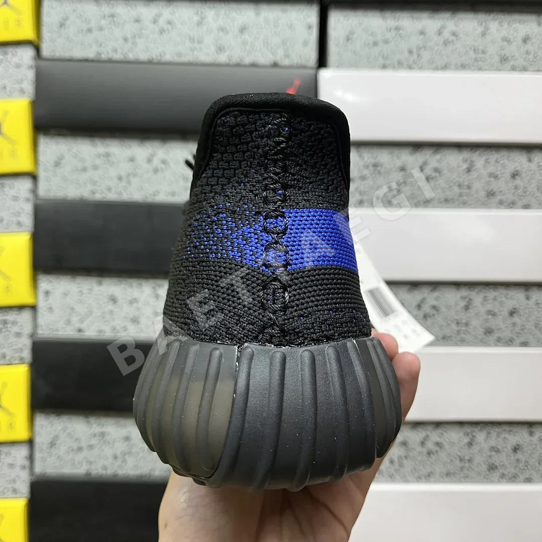 아디다스 [XQ] 이지 부스트 350 V2 GY7164 200796 Adidas Yeezy Boost 350 V2 Dazzling Blue 상세 이미지 9