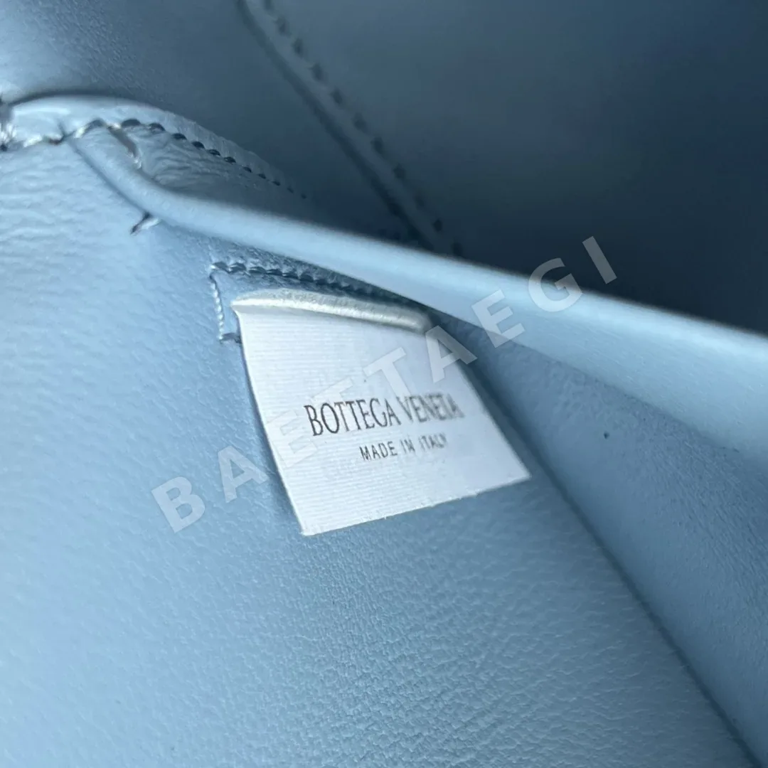 보테가베네타 뉴 베니티 스웨이드 메이크업 백 789109 5535 상세 이미지 9