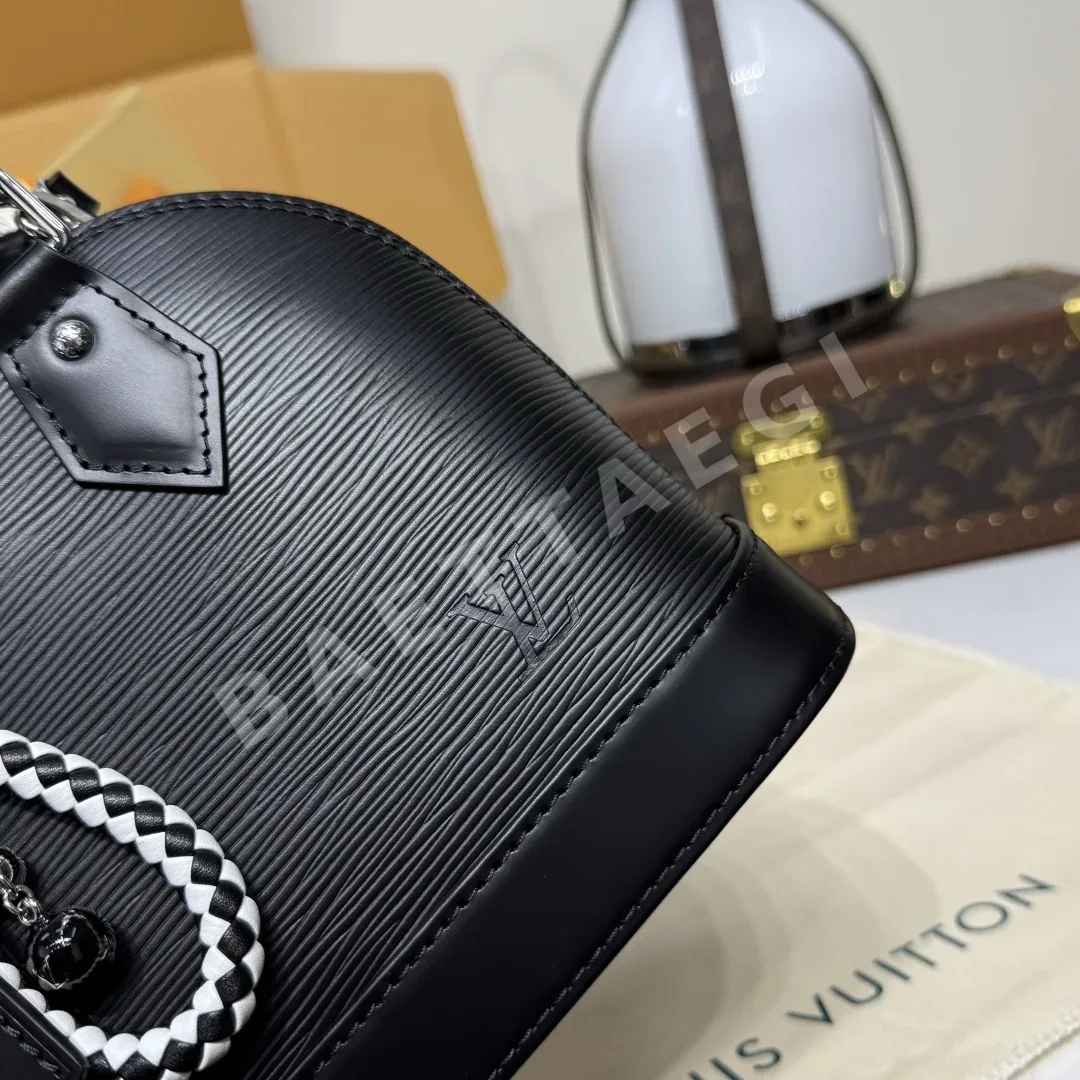 루이비통 알마 BB 핸드백 M28902 상세 이미지 7