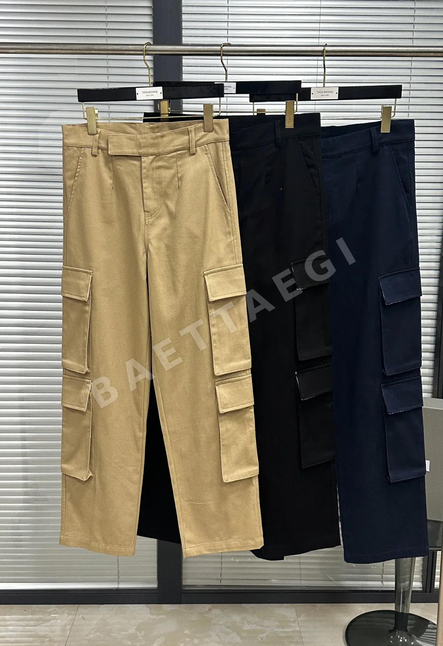 톰브라운 워싱 블랙 네이비 블루 남성 바지 레플리카 46716 Thom Browne 상세 이미지 2