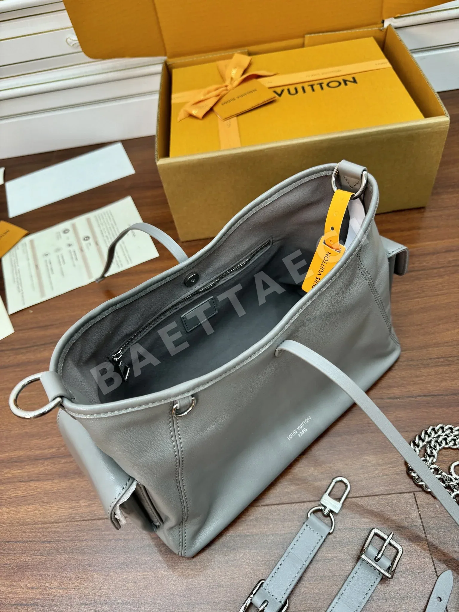 루이비통 M12579 가방 상세 이미지 5