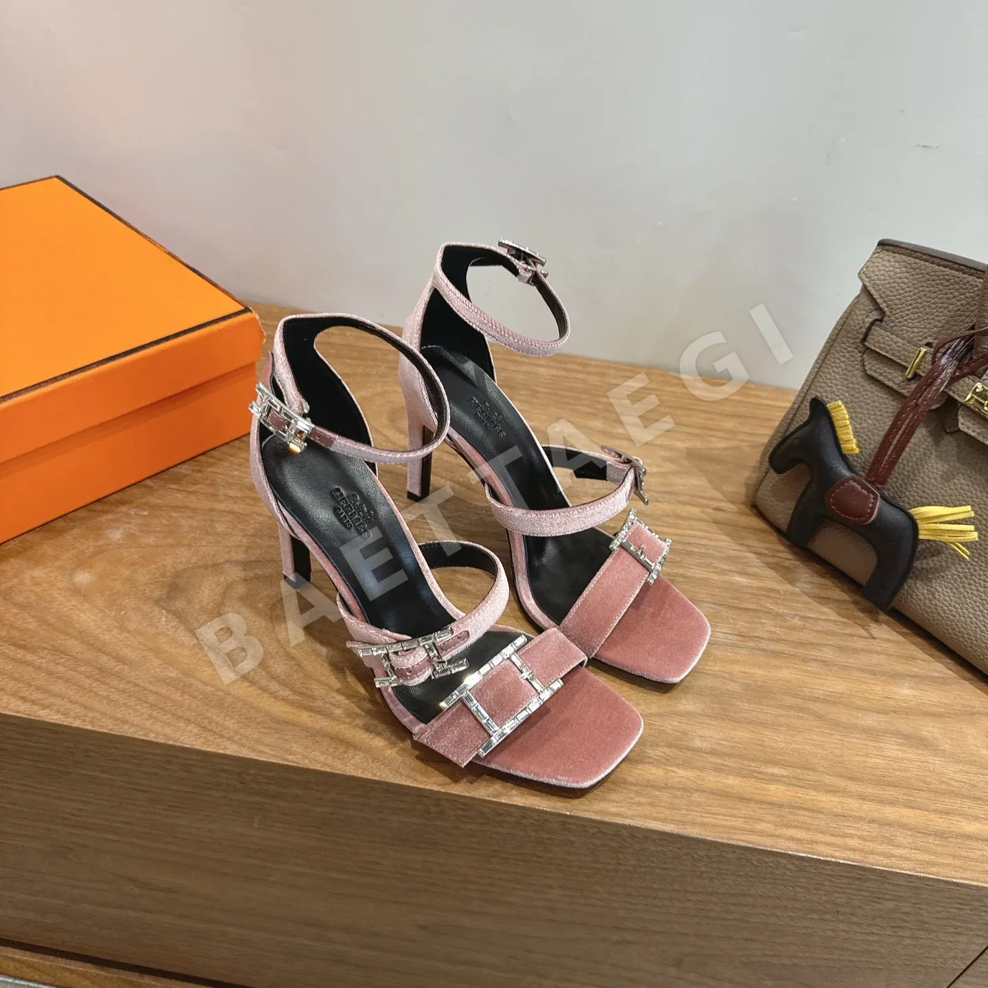에르메스 리브 90 샌들(Hermès Liv 90 Sandal) 상세 이미지 4