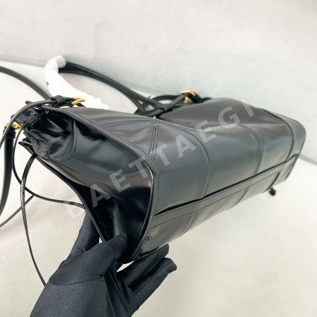 프라다 빈티지 오일 왁스 가죽 미디엄 핸드백 1BA433 상세 이미지 7