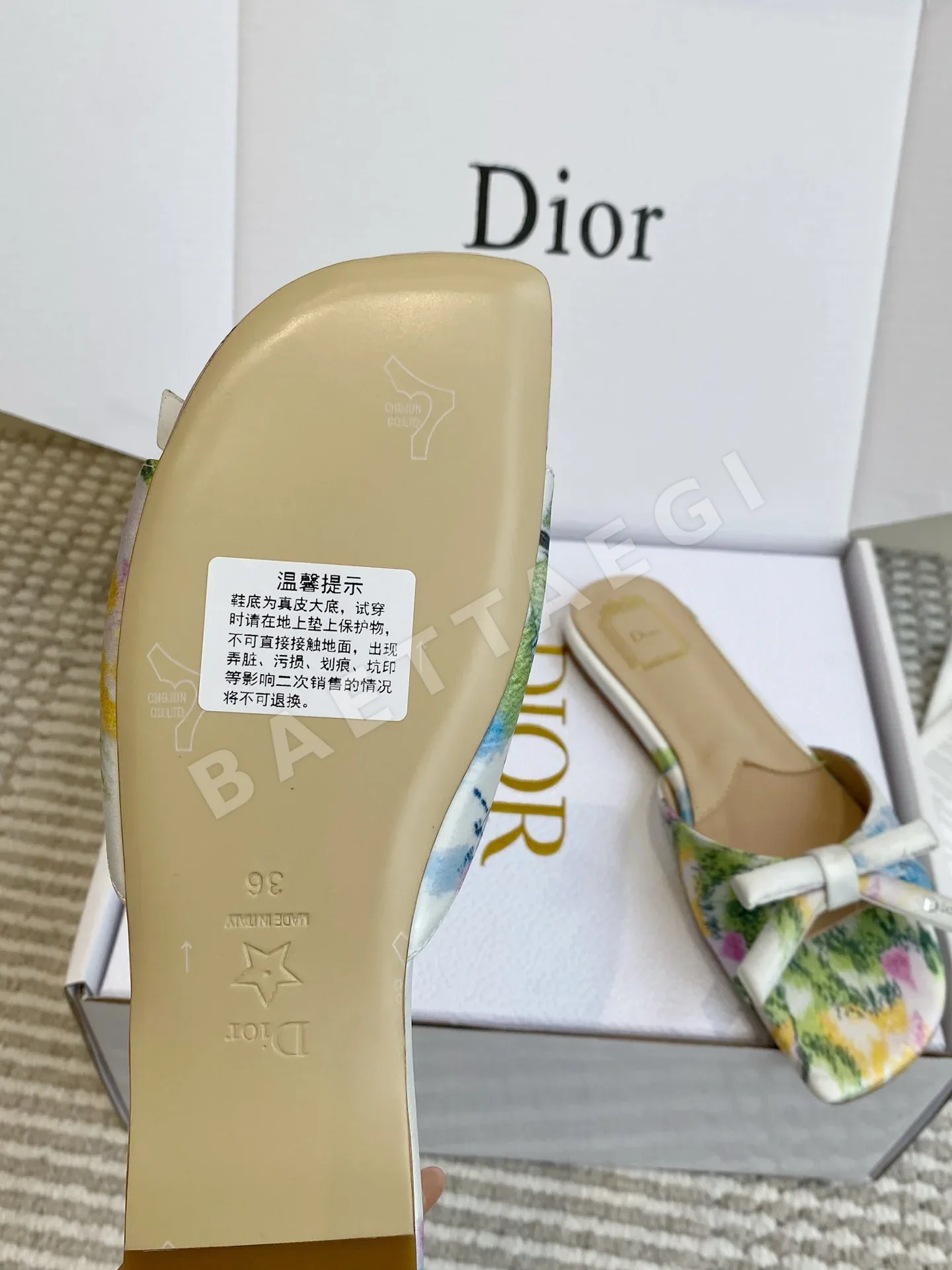 디올 보우 컬렉션 모노그램 플랫 슬리퍼 상세 이미지 9