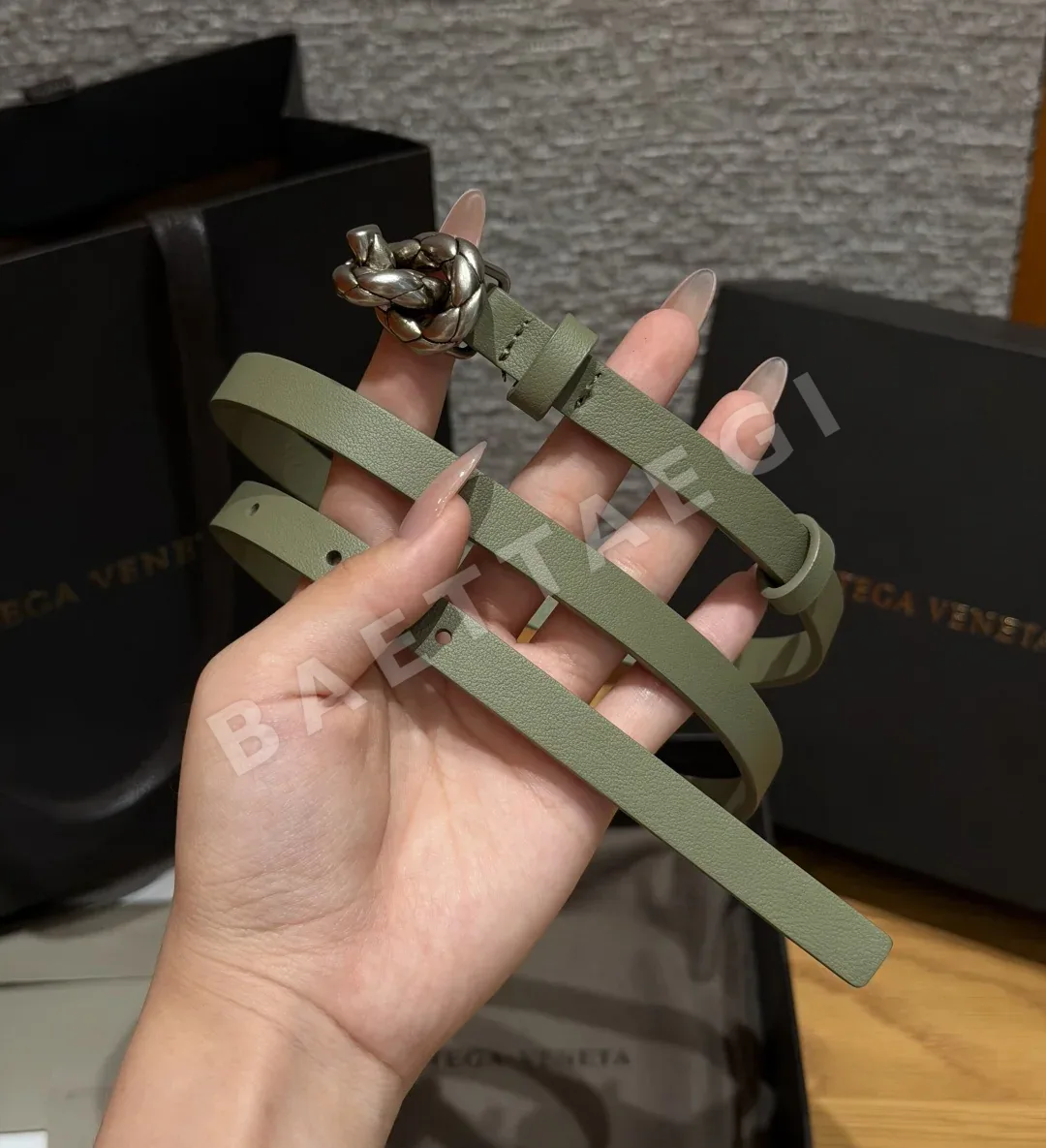 보테가베네타 슬림 소가죽 벨트 상세 이미지 2