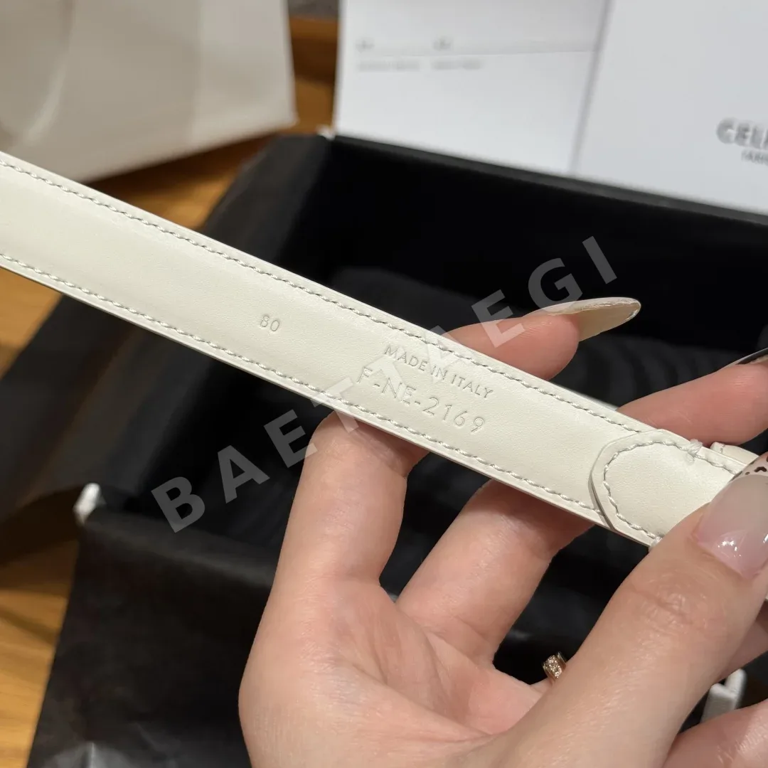 셀린느 다이아몬드 크리스탈 장식 소가죽 벨트 상세 이미지 9