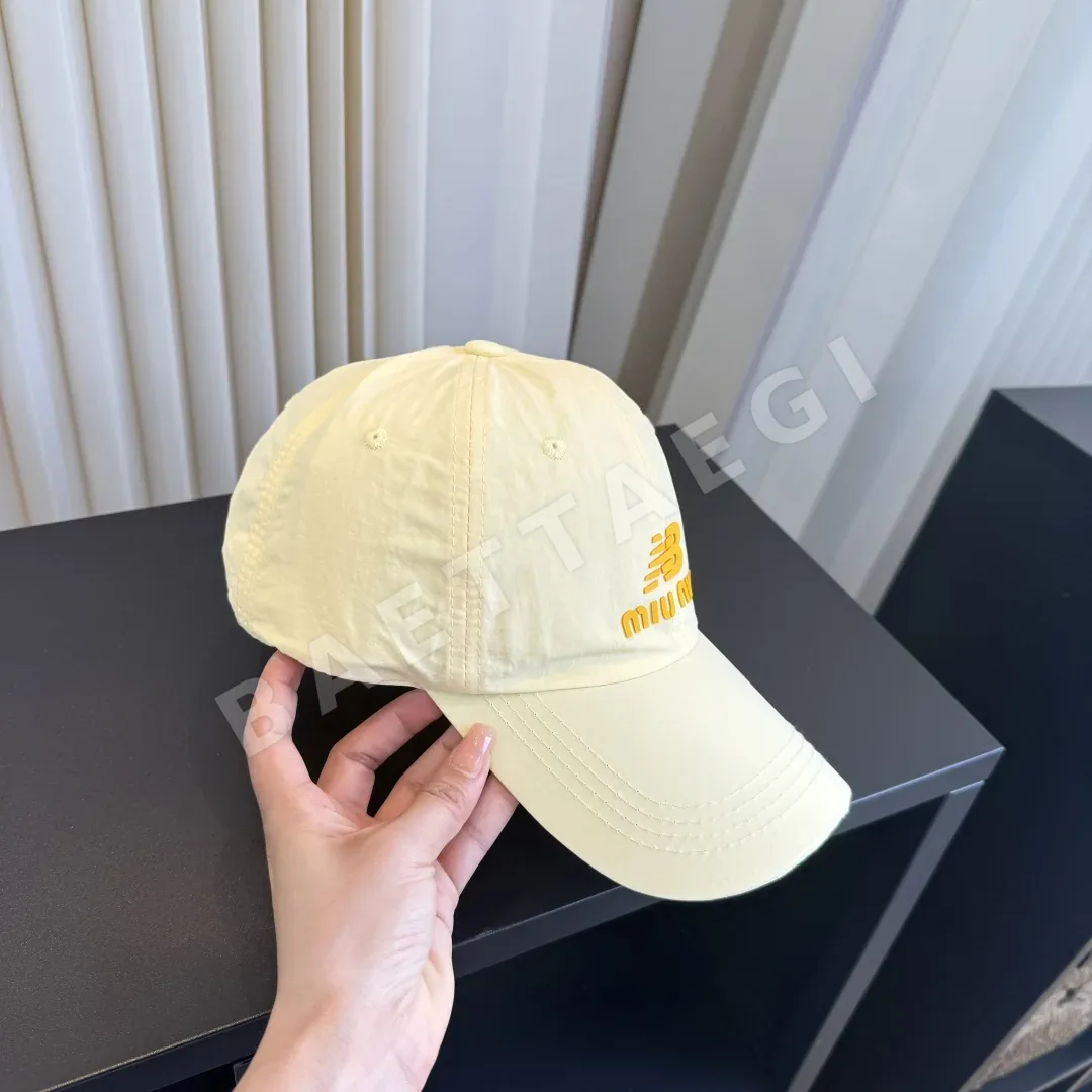 미우미우 오리지널 봄여름 야구모자 상세 이미지 4