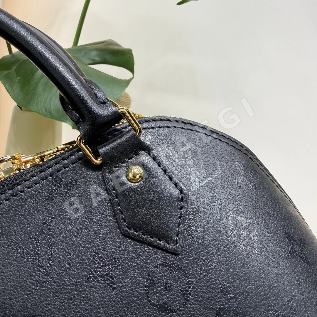 루이비통 알마 BB 모노그램 소가죽 핸드백 M3A843 M12561 상세 이미지 7