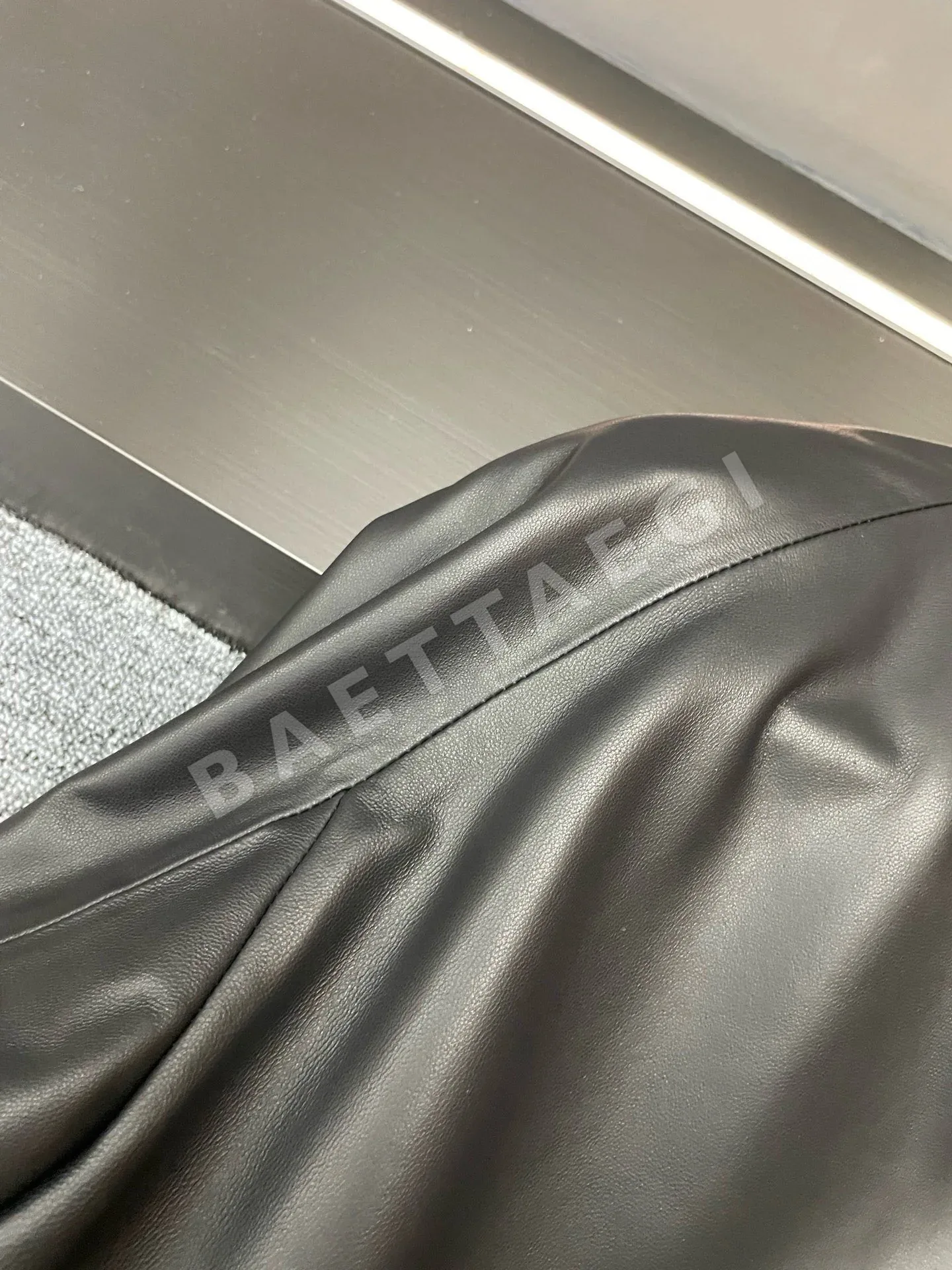 루이비통 램스킨 보머 자켓 남성 자켓 상세 이미지 6