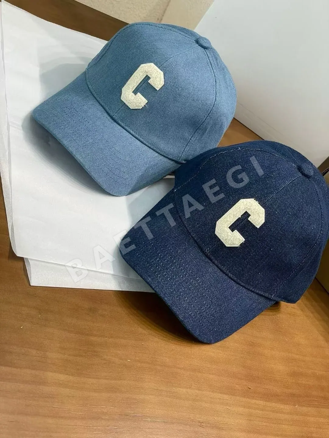 셀린느 C자형 데님 캡 상세 이미지 4