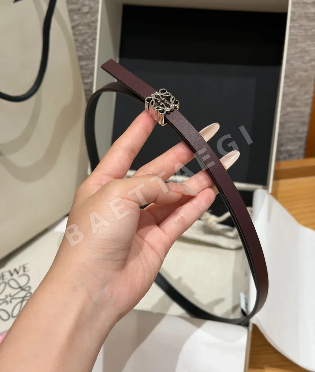 로에베 아나그램 양면 가죽 벨트 상세 이미지 3