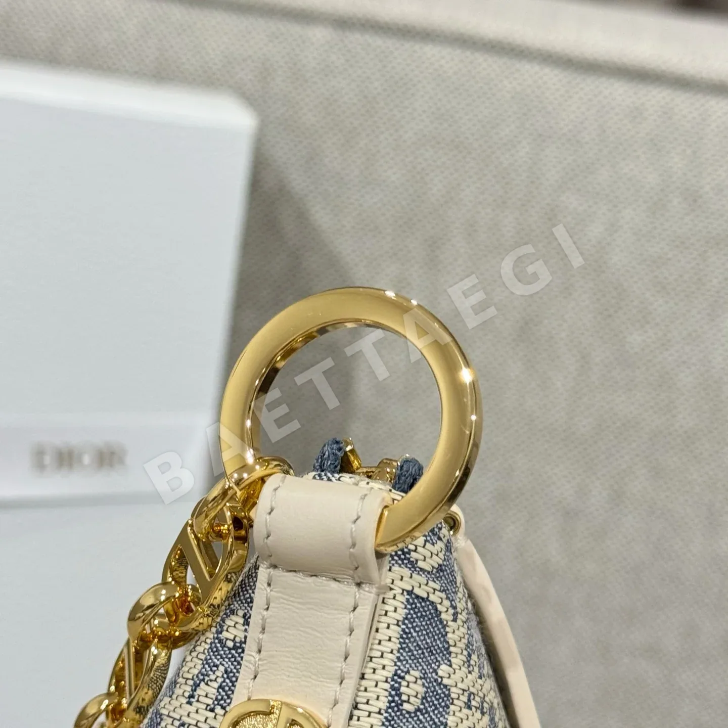 디올 가방 상세 이미지 9