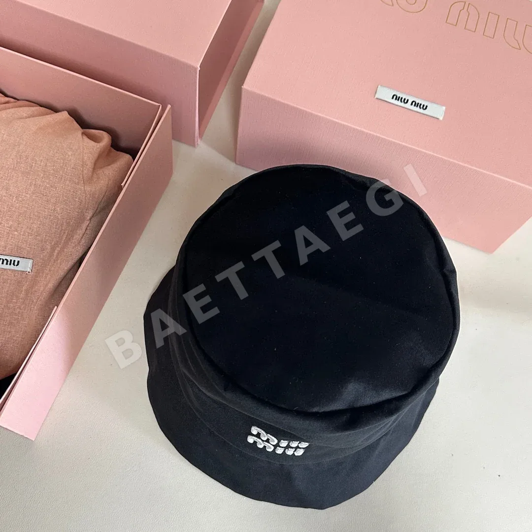 미우미우 모자 80972 Miu Miu Cap 상세 이미지 4