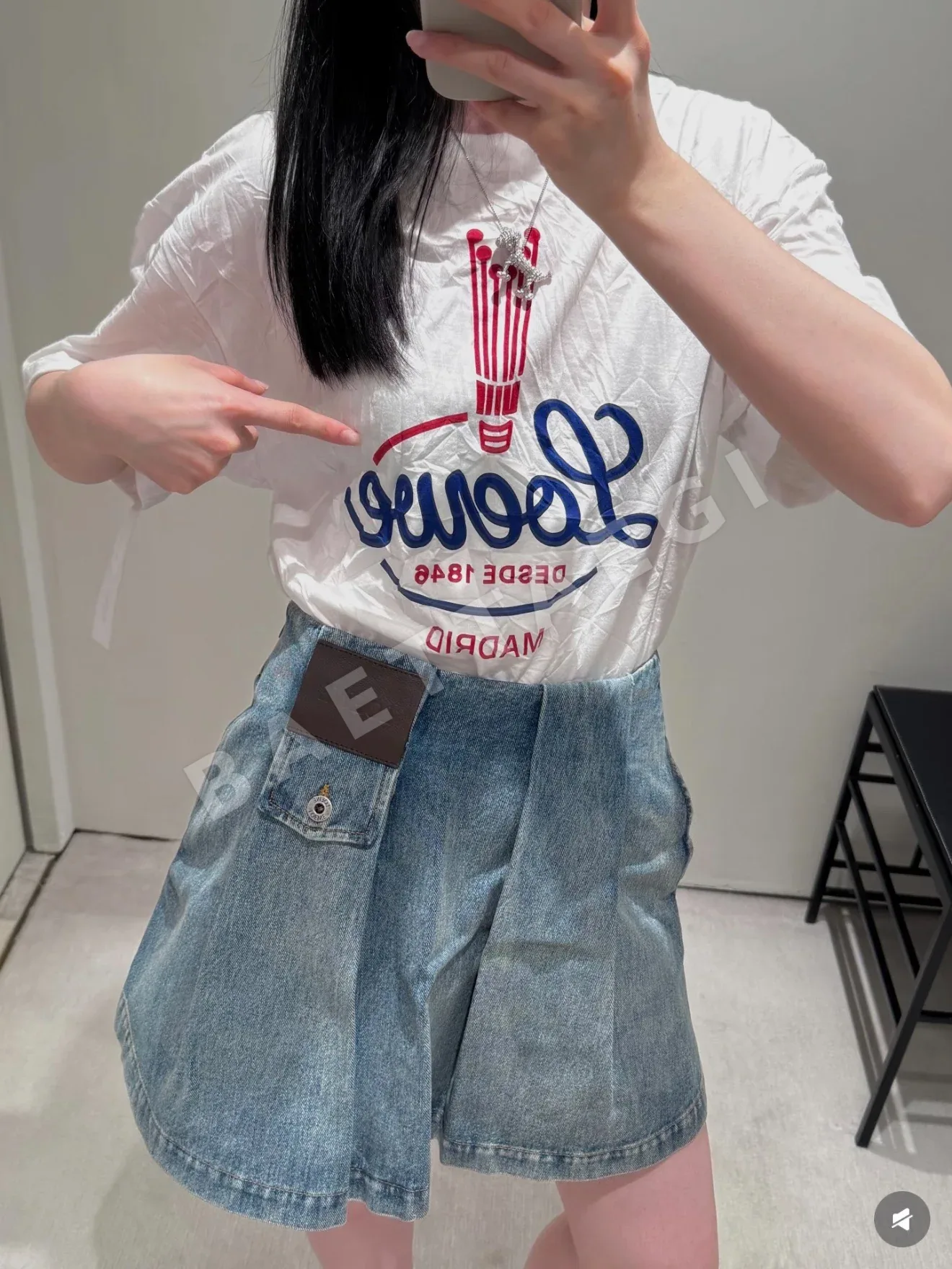 로에베 여성 반팔 상세 이미지 9