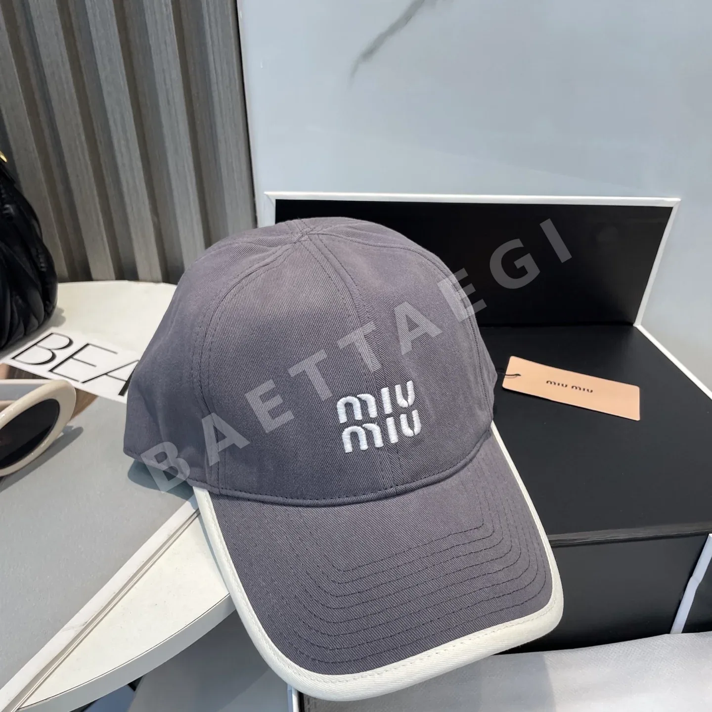 미우미우 자수 베이스볼 모자 상세 이미지 8