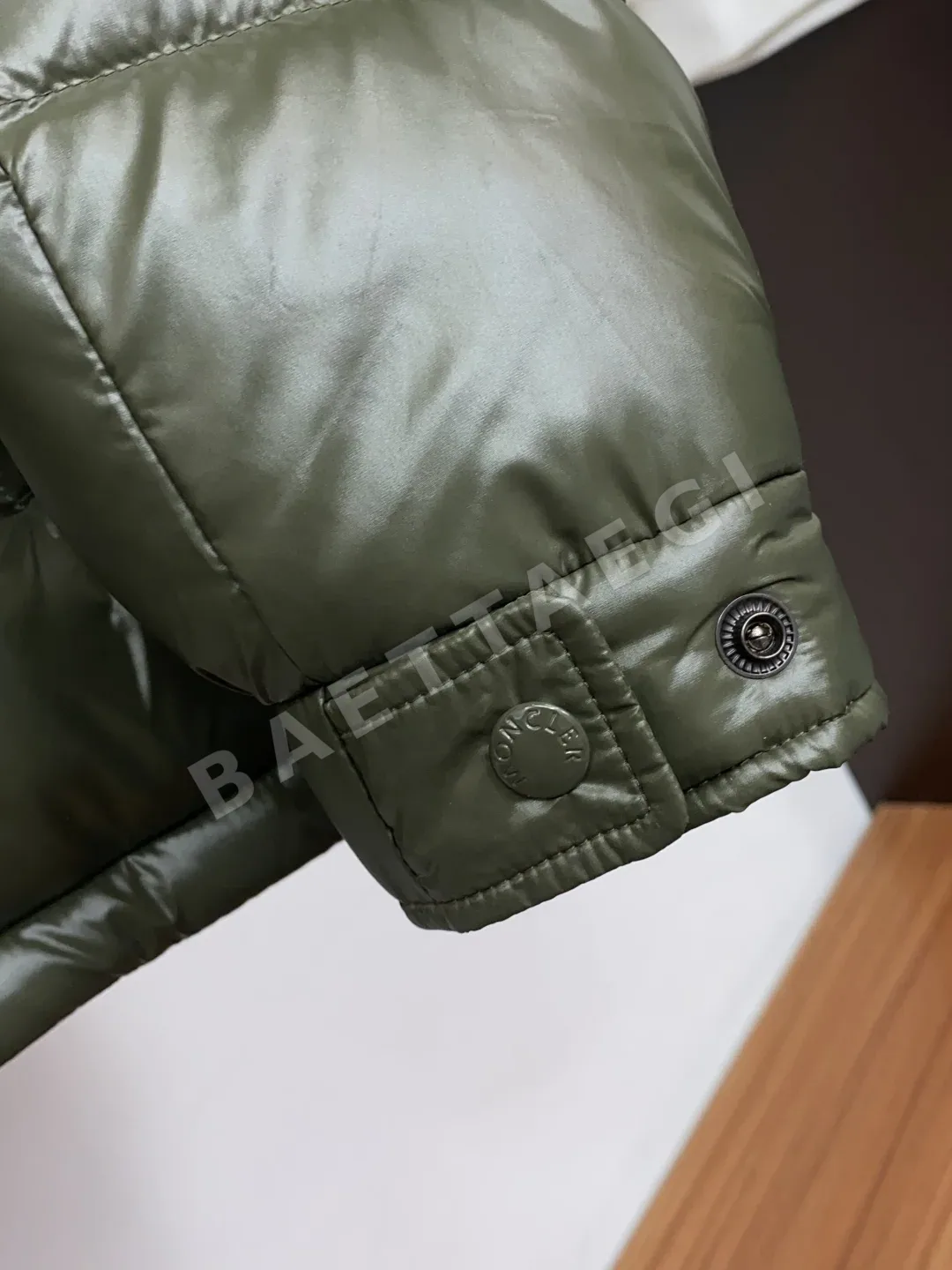 몽클레르 마야(Moncler Maya) 후드 쇼트 다운 자켓169507 상세 이미지 6