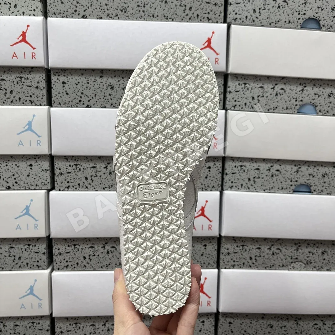오니츠카타이거 [QC] 멕시코 66 1183A844-100 202286 Onitsuka Tiger Mexico 66 Triple White 상세 이미지 6