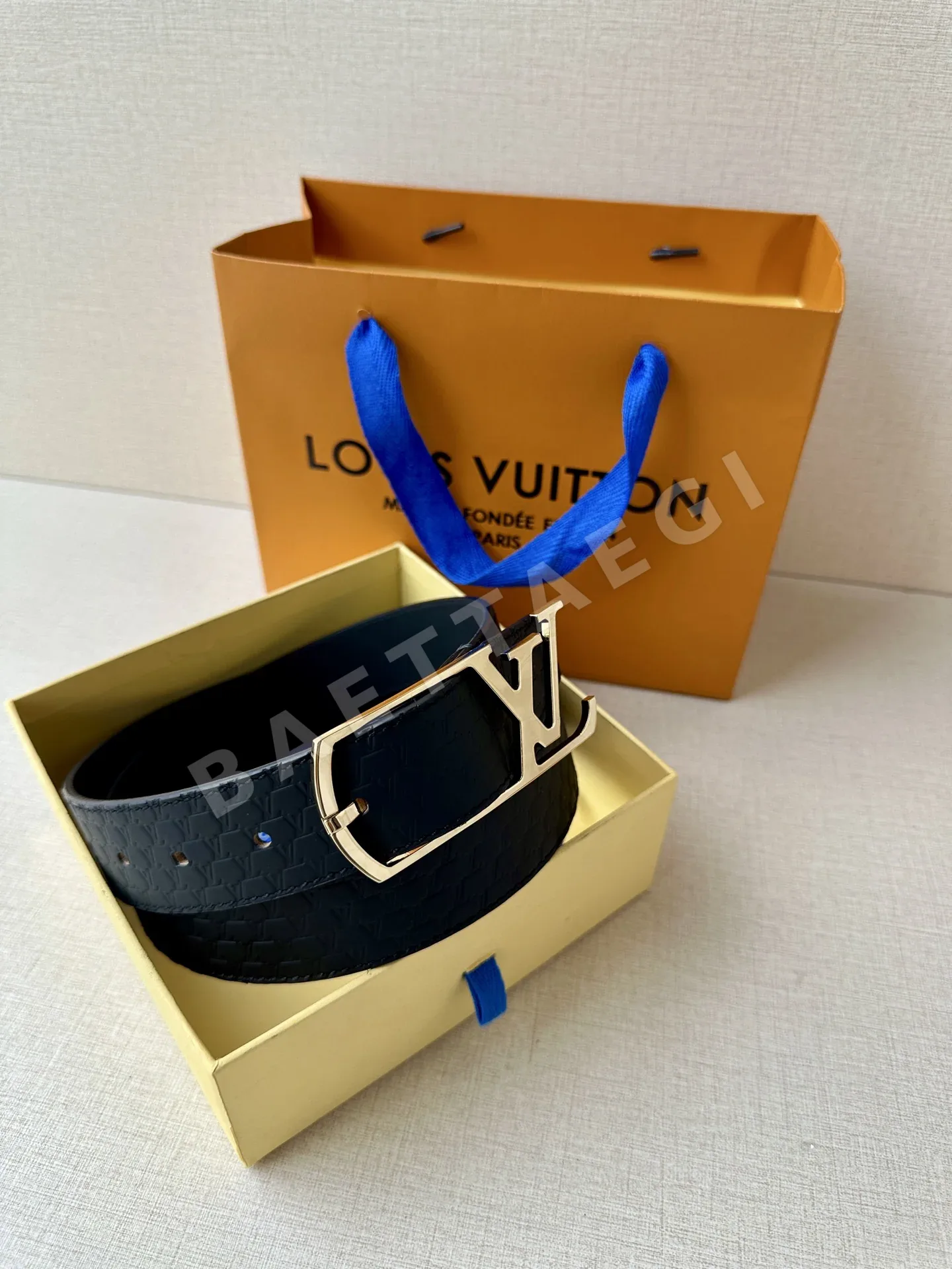 루이비통 LV 에어로그람 버클 벨트 상세 이미지 5