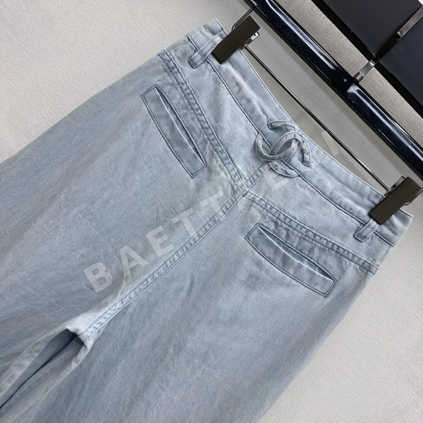 샤넬 진주 버튼 데님 여성 바지 상세 이미지 6