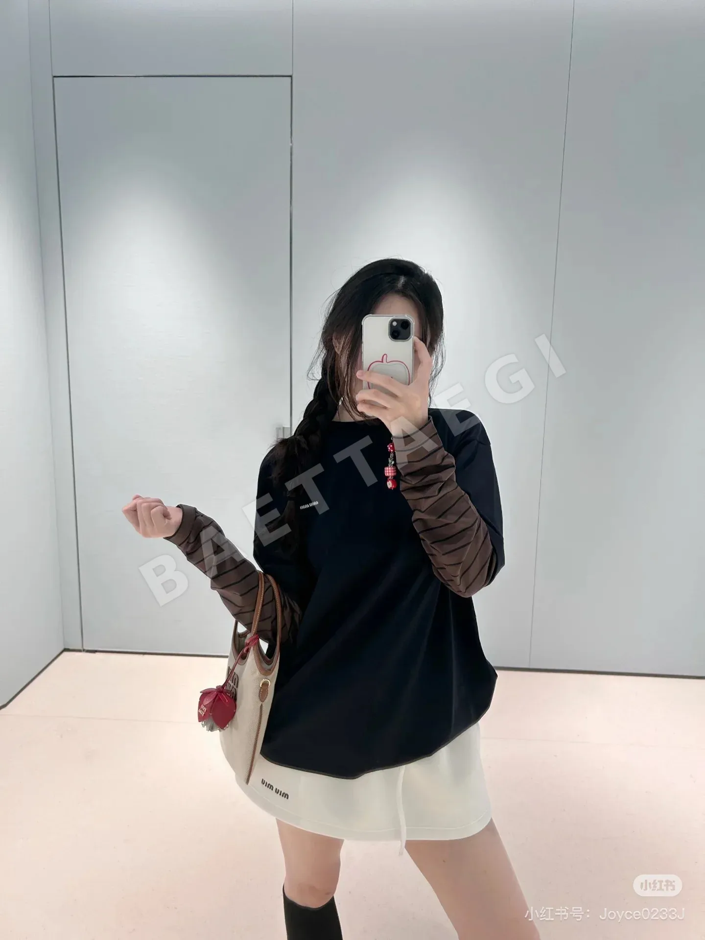 미우미우 스트라이프 오버핏 투피스 네이비 긴팔 셔츠 여성의류 레플리카 상세 이미지 8