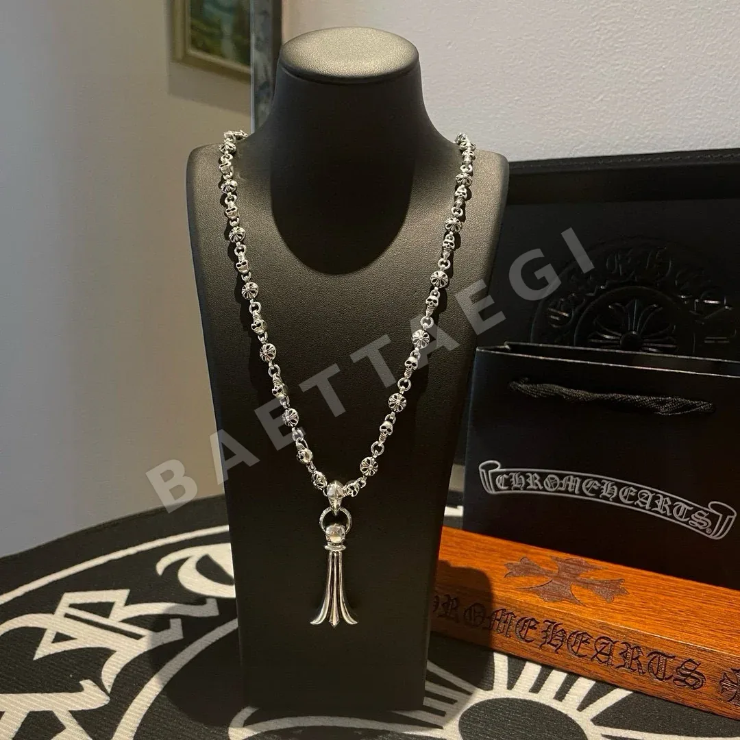 크롬하츠 스컬 크로스 플라워 펜던트 목걸이 62309