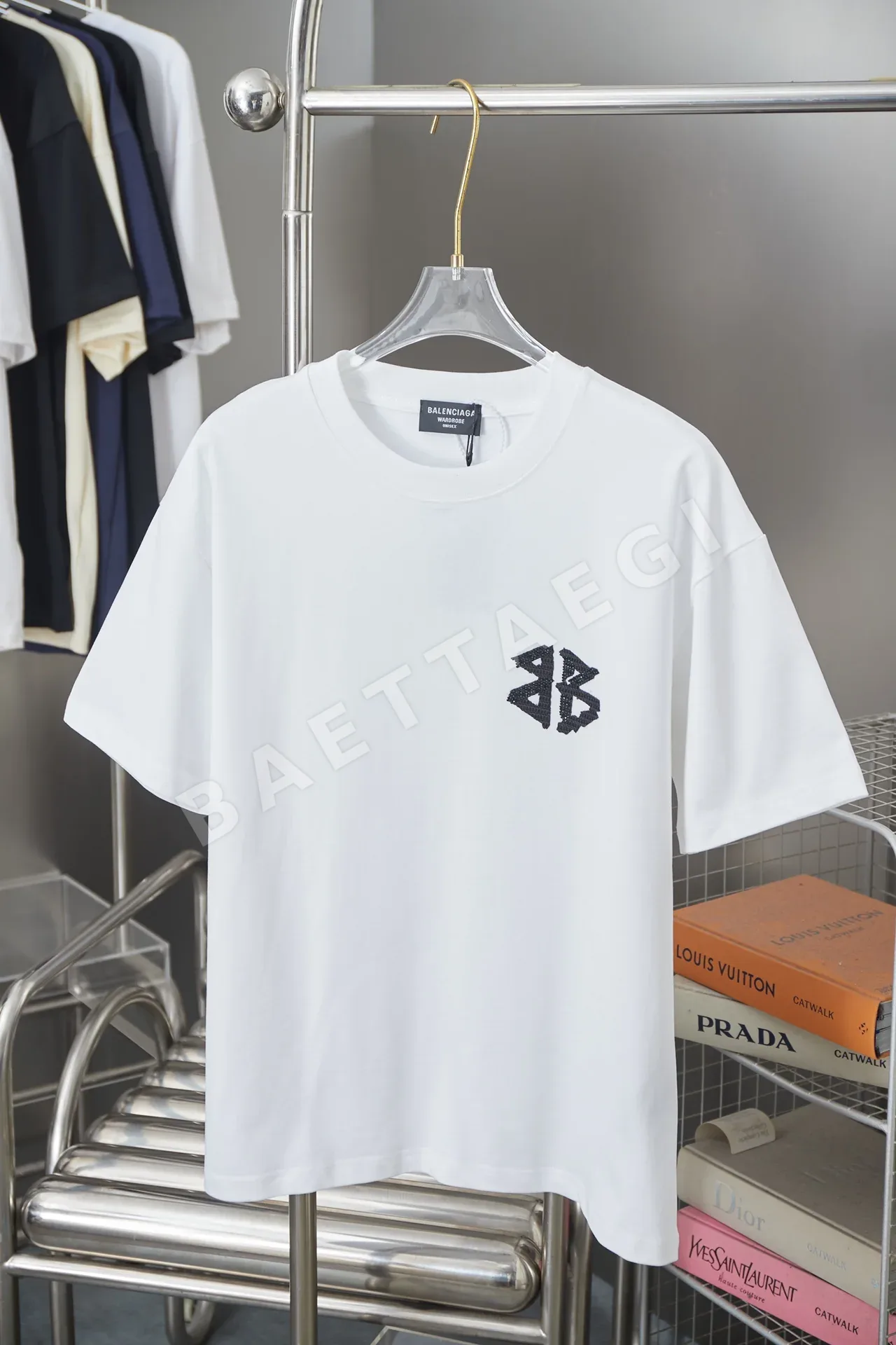 발렌시아가 테리 크로스 라인스톤 장식 반팔 티셔츠