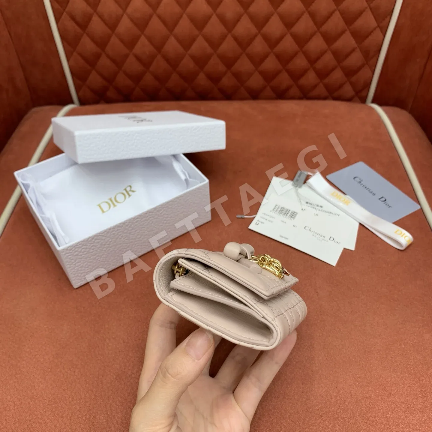 디올 카나쥬 램스킨 리본 카드 지갑 상세 이미지 5