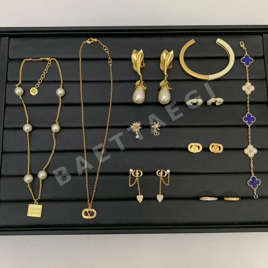 발렌티노 목걸이 63684 Valentino Necklace 상세 이미지 9