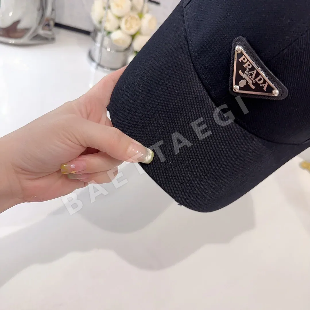 프라다 데미지 가공 코튼 베이스볼 모자 상세 이미지 5